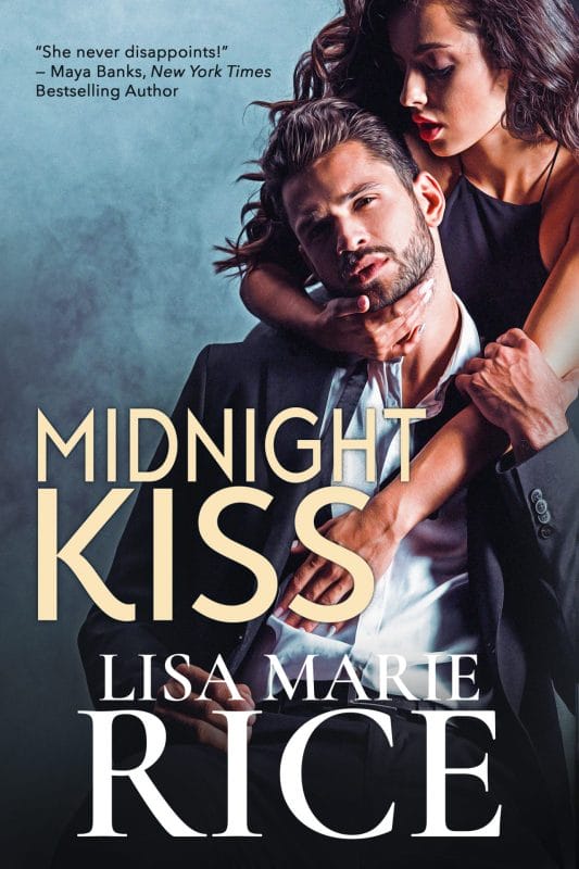 Midnight Kiss (Women of Midnight Book 1)